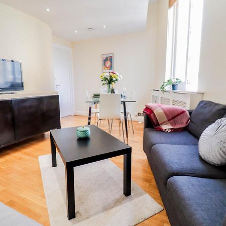 לונדון Spacious 4-Bed In St.John'S Wood מראה חיצוני תמונה