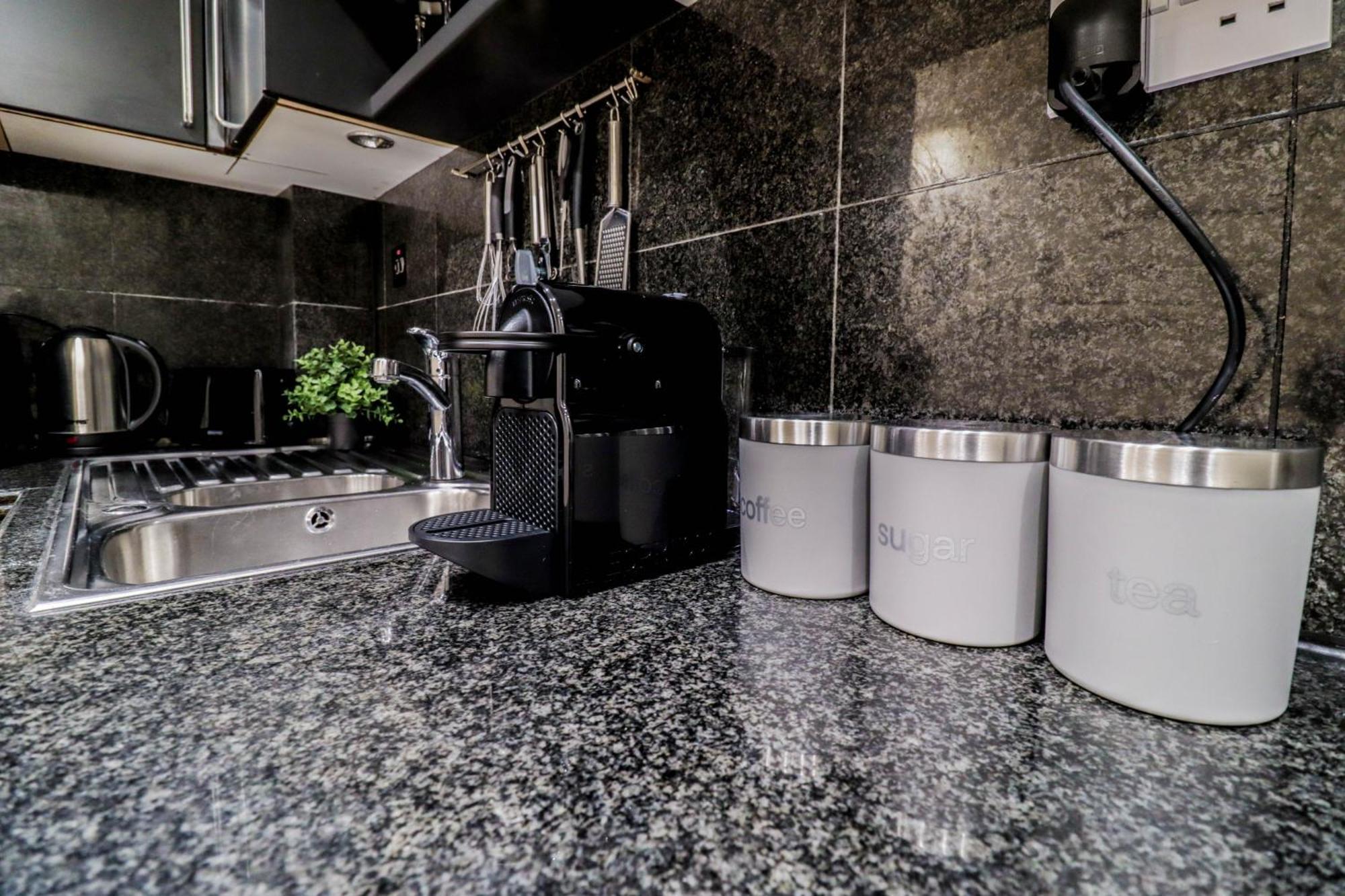 לונדון Spacious 4-Bed In St.John'S Wood מראה חיצוני תמונה