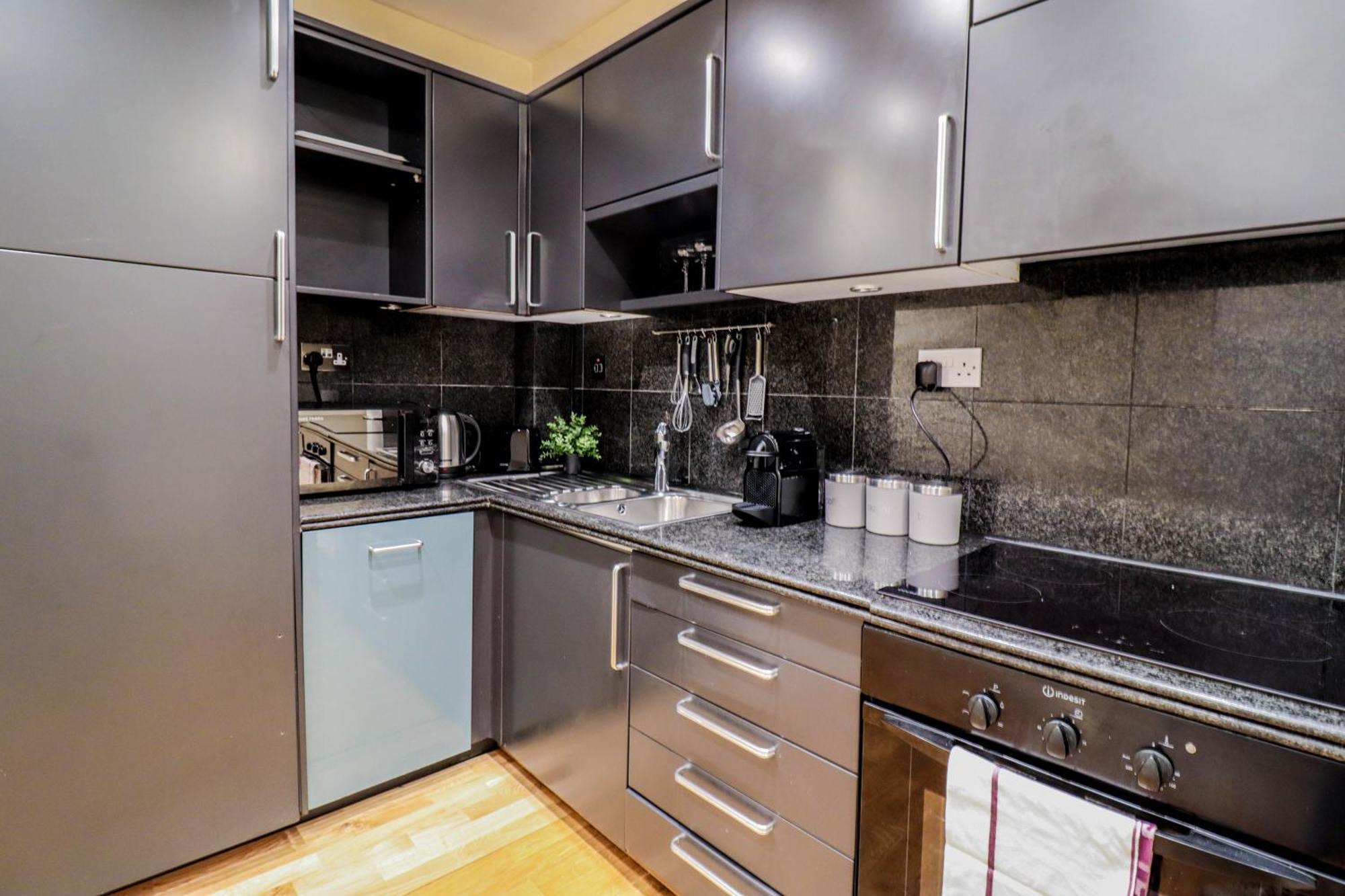 לונדון Spacious 4-Bed In St.John'S Wood מראה חיצוני תמונה